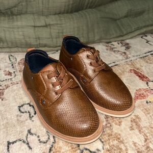 Toddler brown dress shoes